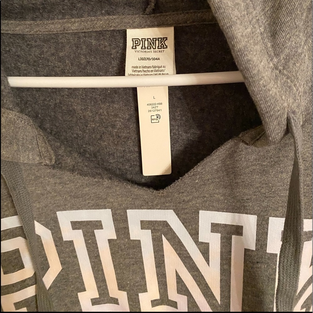 PINK HOODIE WOMENS LARGE BRAND NWT - Picture 3 of 4